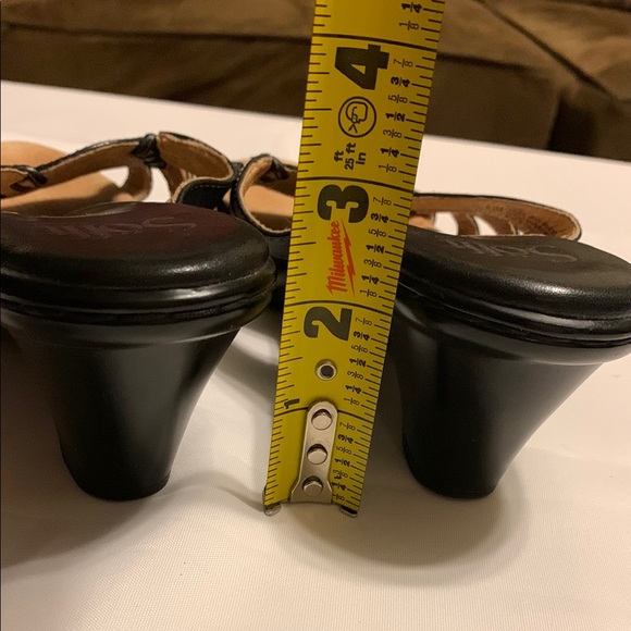 Women's Black Sandals - Picture 9 of 9